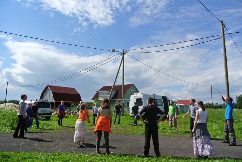 Дом надежды отзывы. Деревня Торошковичи Лужского района. Торошковичи новости. Фото деревни Торошковичи. Храм в Торошковичах Лужский.