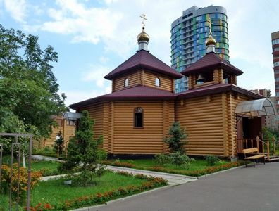 Московская, г. Москва, р-н Новые Черёмушки (храм)