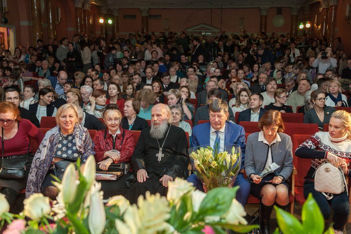 В атмосфере любви и радости: дружеский вечер, посвященный 80-летию нашего дорогого батюшки